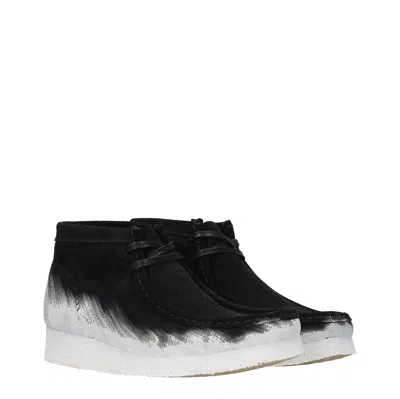 Clarks Wallabee Boots Men Suede Black/white