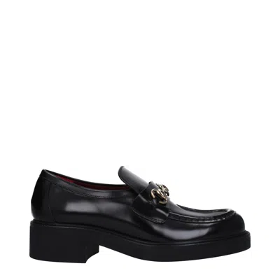 Gucci Horsebit Detail Slip-on Loafers In Black