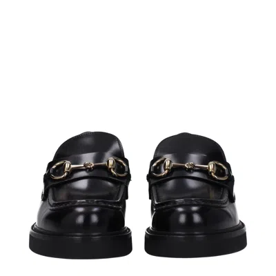 Gucci Horsebit Detail Slip-on Loafers In Black