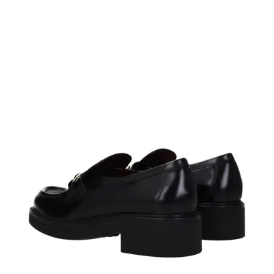 Gucci Horsebit Detail Slip-on Loafers In Black
