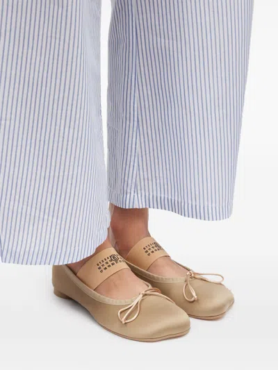 Mm6 Maison Margiela Atomic Sole Leather Block Heel Ballerinas In Powder