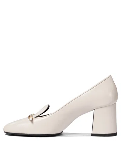 Khaite Fawn Zweifarbige Pumps Aus Lackleder In White