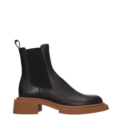Loewe Logo Details Chelsea Boots