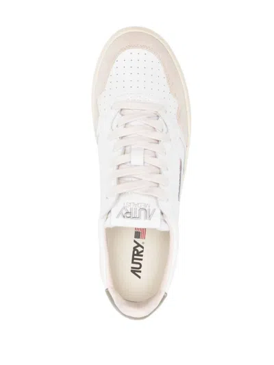 Autry Medalist Low Sneakers In Leather And Suede Color White And Covert Green In White