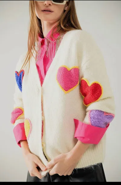 Q2 Cardigan With Embroidered Heart In Beige In Beige
