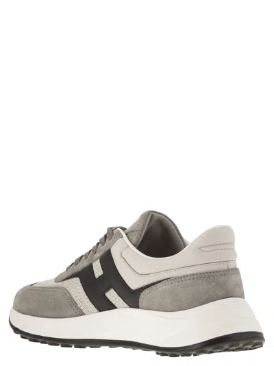 Hogan Round Toe Rubber Sole Panelled Design Sneakers