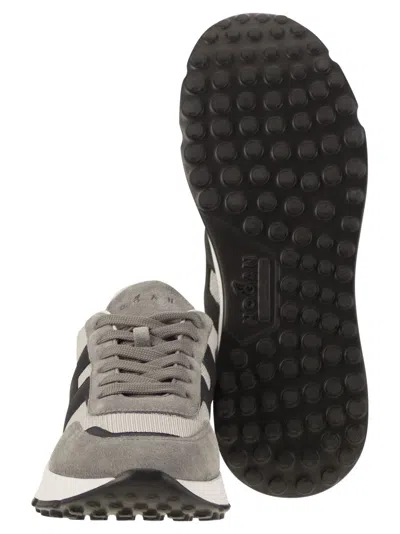 Hogan Round Toe Rubber Sole Panelled Design Sneakers