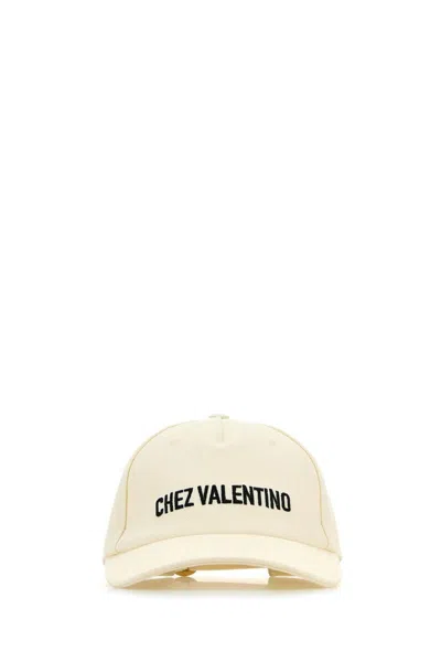Valentino Garavani Ivory Cotton Baseball Cap With Adjustable Embroidered Logo In Avorionero