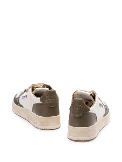 Autry Leather Medalist Low Super Vintage Sneakers