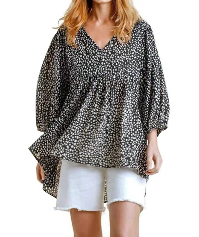 Umgee Cheetah Babydoll Top In Black In Black