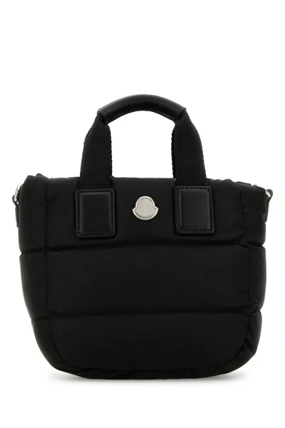 Moncler Borsa A Mano Caradoc Mini In Tessuto Nero Donna In Black