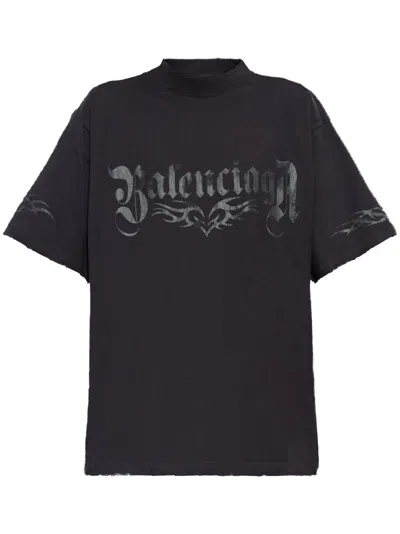 Balenciaga Graphic Logo T-shirt Fit Medium In Black