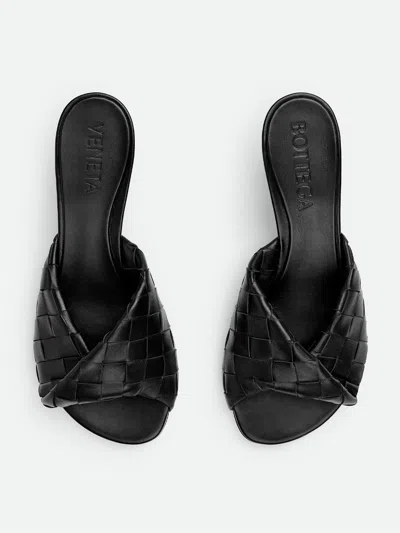 Bottega Veneta Blink Mule Sandal In Black