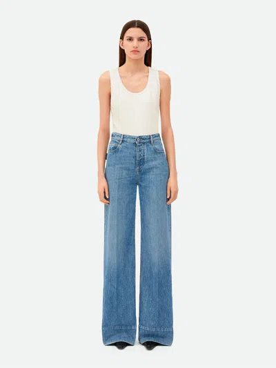 Bottega Veneta Jeans In Cotone Con Patch Posteriore In Pelle In Blue