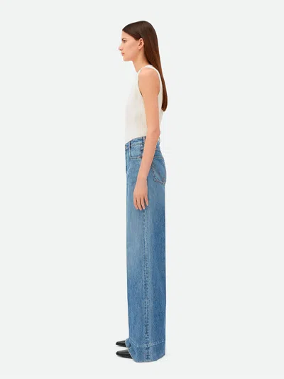 Bottega Veneta Jeans In Cotone Con Patch Posteriore In Pelle In Blue