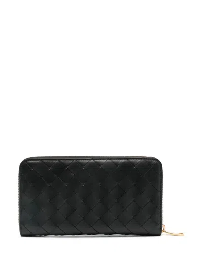 Bottega Veneta Women Portafoglio Intrecciato Grande Con Zip In Black