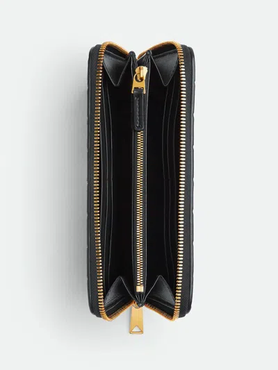Bottega Veneta Women Portafoglio Intrecciato Con Zip In Black