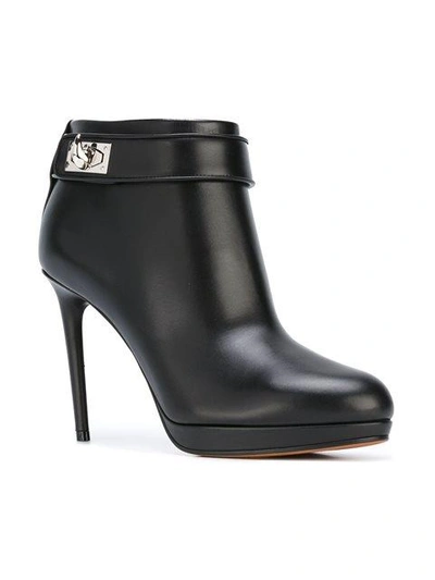 Shop Givenchy 'shark Tooth' Stiefeletten In Black