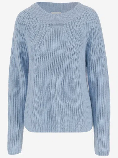 Allude 