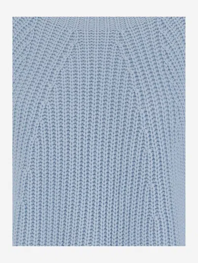 Allude 