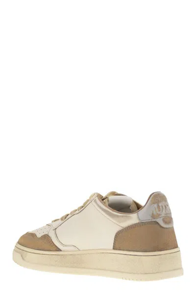 Autry Super Vintage Sneakers In White