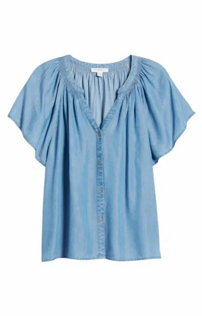 BEACHLUNCHLOUNGE LORA TOP IN CHAMBRAY 