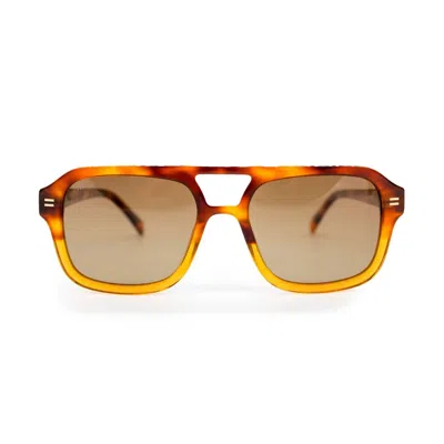 Wmp Eyewear Sydney Women's Bold Retro Aviator Sunglasses In Crystal Sunset Tortoise/dark Beige Gradient Lens In Multi