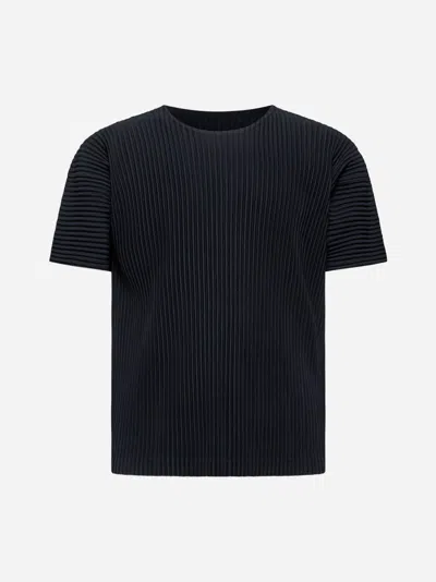 Issey Miyake Textured Pleated T-shirt With Classic Crewneck