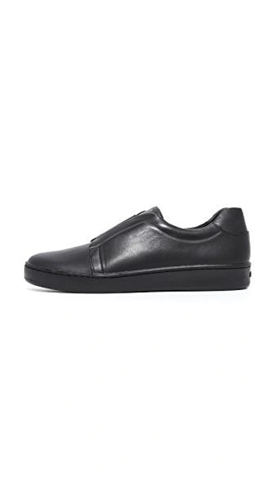 Shop Dkny Bobbie Classic Court Sneakers In Black