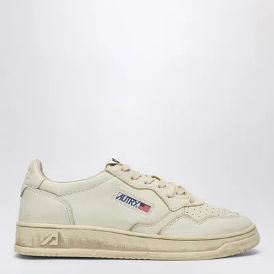 Autry 'medalist Low' White Low Sneakers With Logo Detail In White