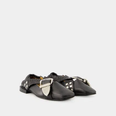 Toga Cross Strap Ballet In Black