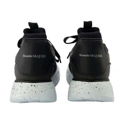 Alexander Mcqueen Sneakers Court Tech In Black