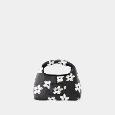 Marc Jacobs Rounded Top Handle Leather Bag In Black