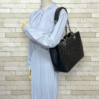 Pre-owned Chanel Black Caviar Leather Tote Bag ()