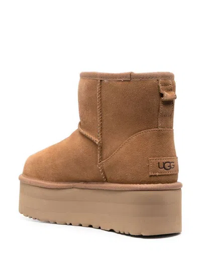 Ugg Woman Classic Mini Platform Boots Shoes In Brown
