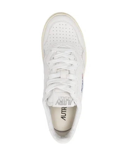 Autry Sneakers Medalist Low In Pelle Bianco Argento In White