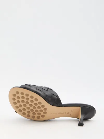 Bottega Veneta Interciato Woven Twist Mule Sandals In Black