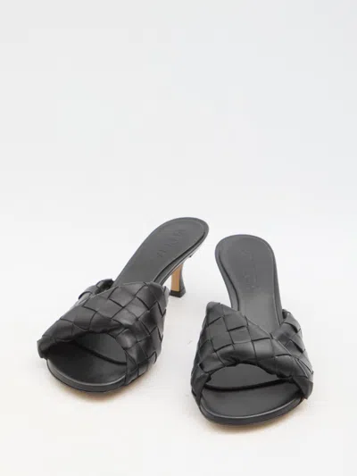 Bottega Veneta Interciato Woven Twist Mule Sandals In Black