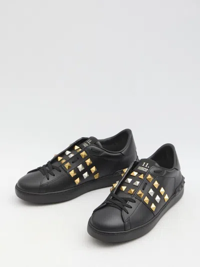 Valentino Garavani Men Rockstud Untitled Sneakers In Black