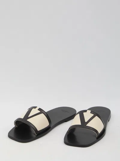 Valentino Butter White And Black Synthetic Slides With Wide Strap In Black