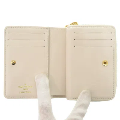 Pre-owned Louis Vuitton Beige Monogram Wallet (bi-fold) ()