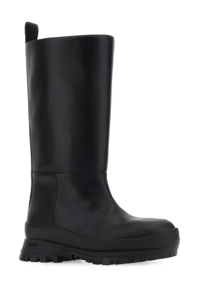 Stella Mccartney Rounded In Black