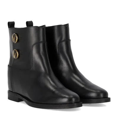 Shop Via Roma 15 Santa Monica Black Ankle Boot With Buttons