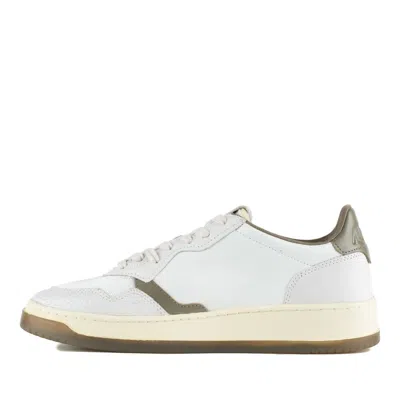 Autry Medalist Low White Leather And Covert Green Sneakers In White, Green