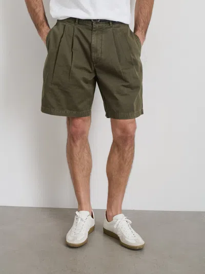Alex Mill Standard Pleated Short In Chino In Deep Moss