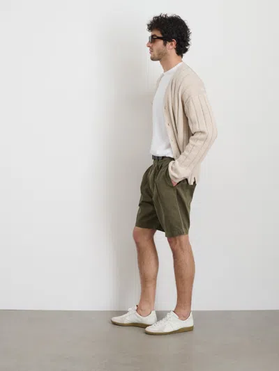 Alex Mill Standard Pleated Short In Chino In Deep Moss