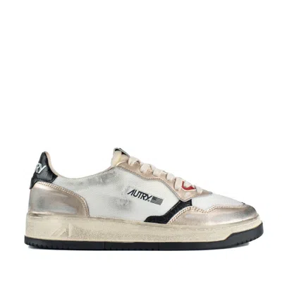 Autry Medalist Super Vintage Low Sneakers In White, Gold