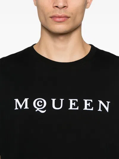 Alexander Mcqueen Logo Lettering Crewneck T-shirt In Black