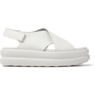 Camper Oruga Up In White