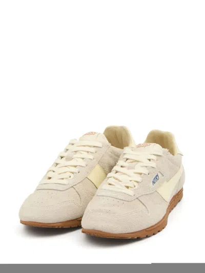 Autry "windspin" Low Sneaker In Neutrals